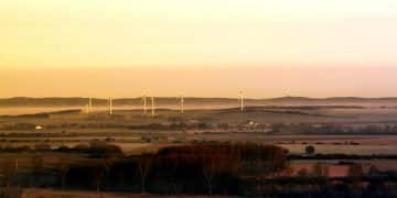 US Wind Turbine Blades: Power Boost from Next-Gen Tech - Cover Image