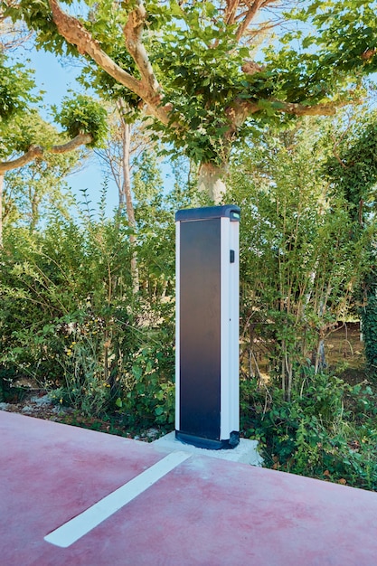 Extending EV Battery Life: New Chemistries Boosting Lifespan by 30%