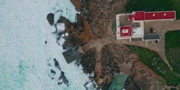 Coastal Erosion: New Federal Funding Set to Protect US Coastlines - Cover Image